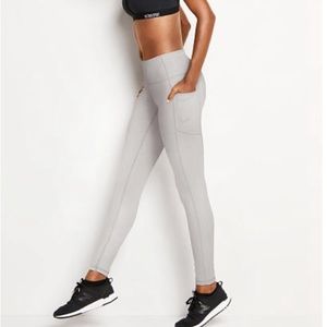Brand new VS knockout leggings
